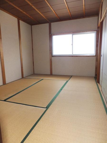 東大阪市中鴻池町2丁目の貸家(和室)