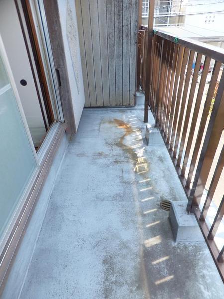 東大阪市中鴻池町2丁目の貸家(バルコニー)