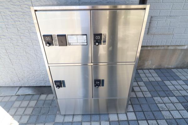 クウィンスコート　102
