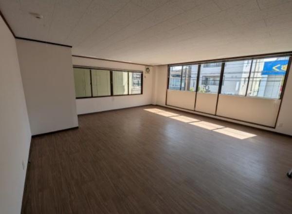西東京市富士町４丁目の事務所
