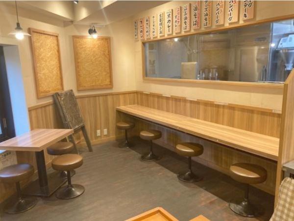 香月駅前ビル　２階・３階
