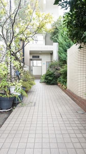 西東京市芝久保町１丁目のマンション