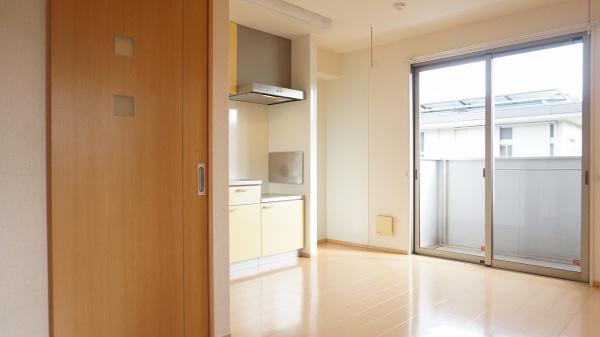 小平市鈴木町１丁目のアパート