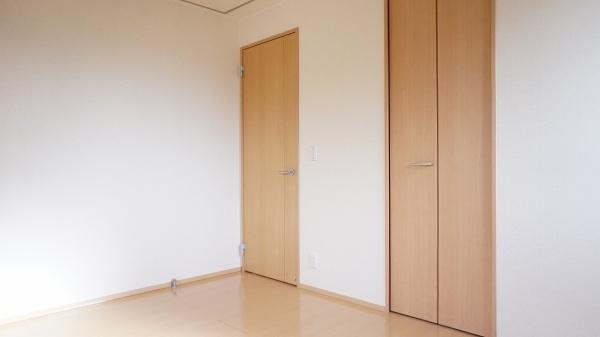 小平市鈴木町１丁目のアパート