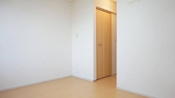 ゼファーコート(洋室)