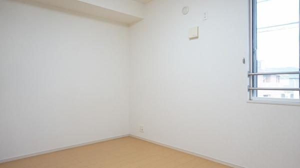 ゼファーコート(洋室)