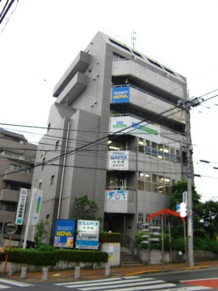 れいせんビル３階