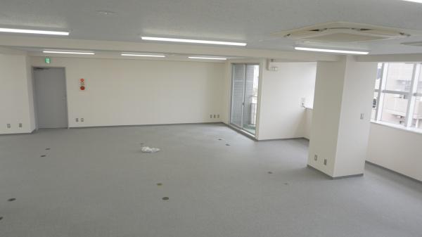 れいせんビル３階