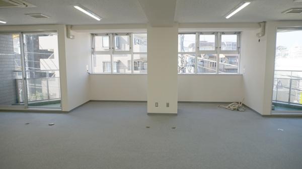 れいせんビル３階