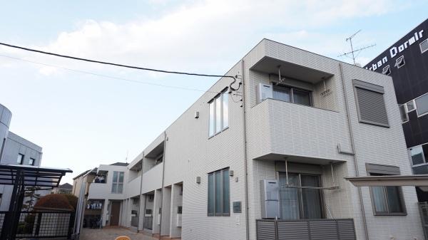 レーヌ　メゾン
