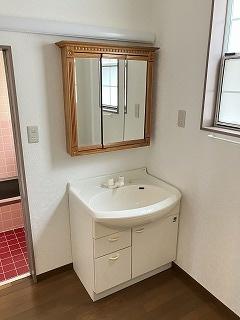 立川市栄町１丁目の貸家