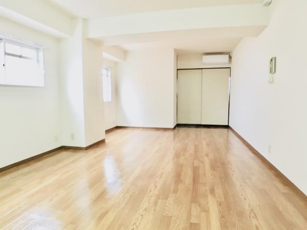 クレストコート西海