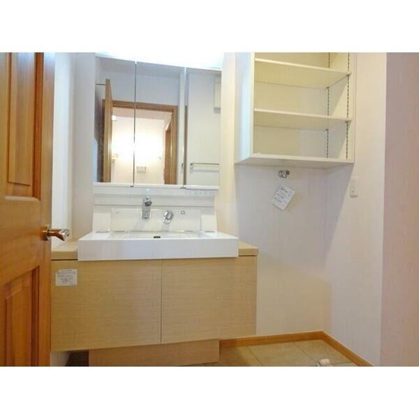 西東京市栄町３丁目の貸家