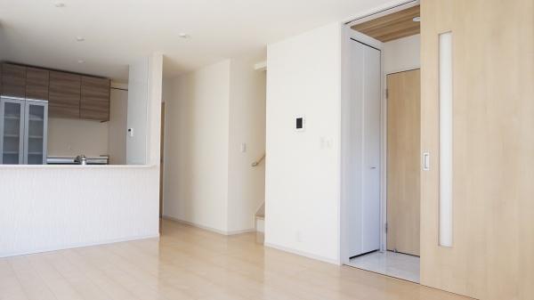西東京市泉町１丁目の貸家