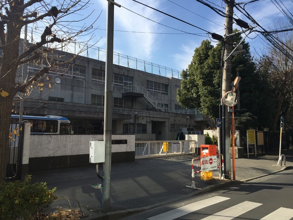 ラフォーレ田無(西東京市立田無小学校)