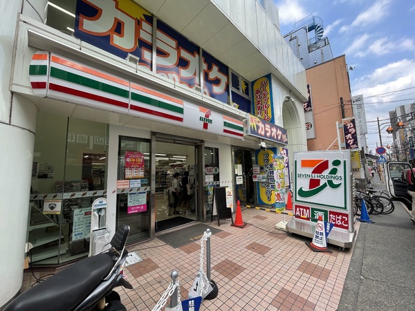 シャンポール當麻(セブンイレブン久米川駅北口店)