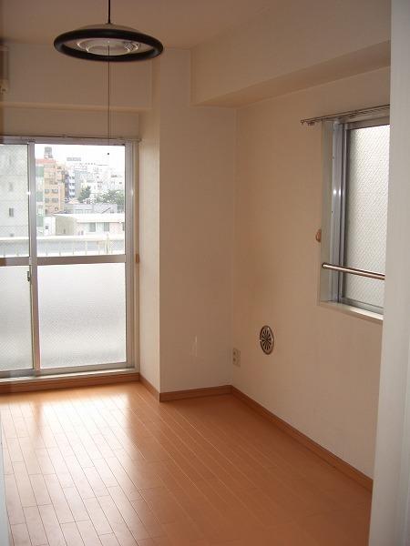 西東京市田無町３丁目のマンション