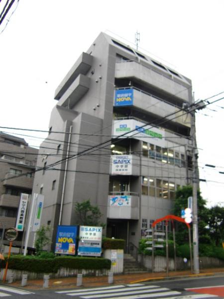れいせんビル１階