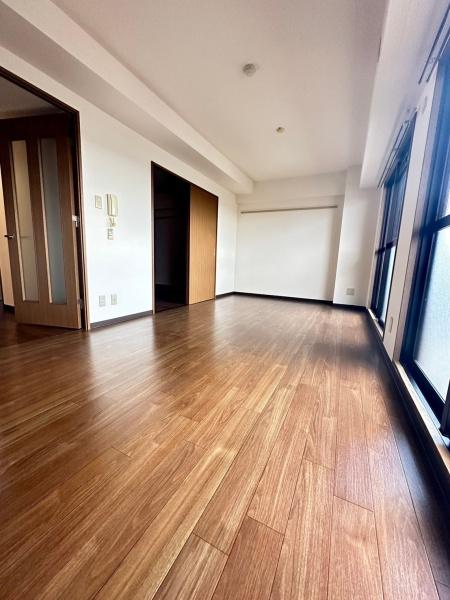 スーリール１番館