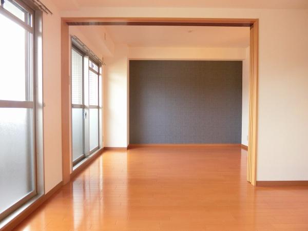彦根市芹川町のマンション