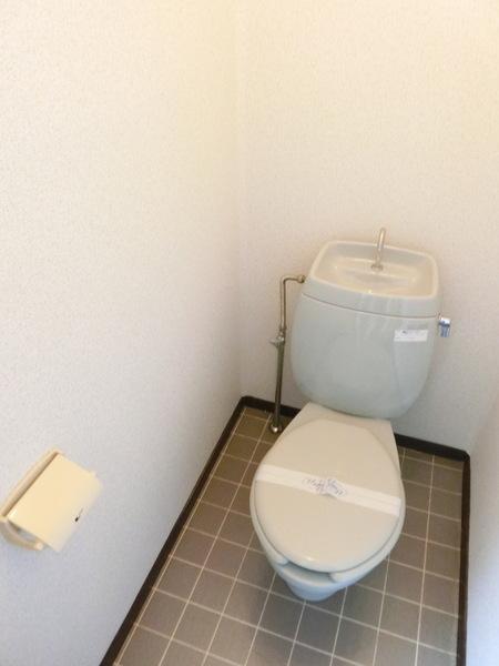 彦根市後三条町のアパート