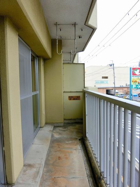 米原市下多良２丁目のマンション