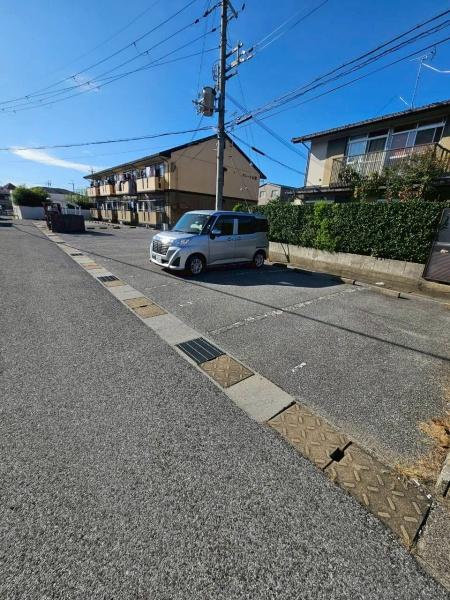 南彦根ハイツB(駐車場)