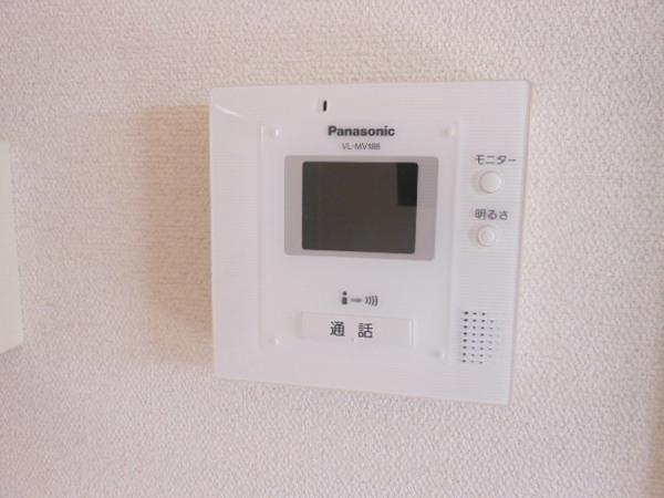 米原市下多良３丁目のアパート