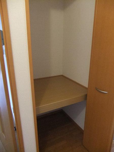 米原市宇賀野のアパート