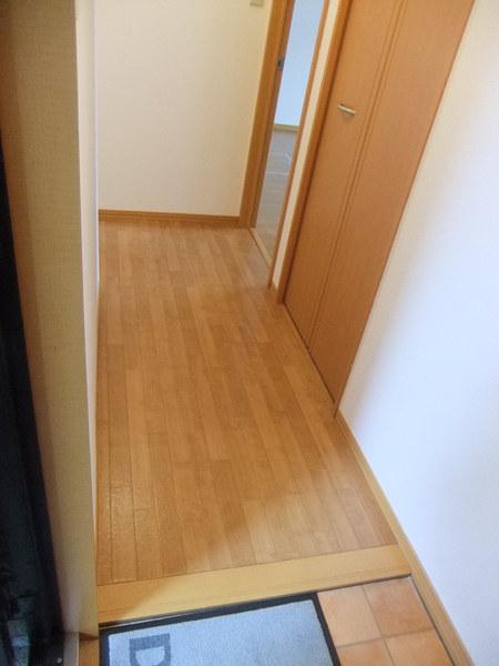 米原市宇賀野のアパート
