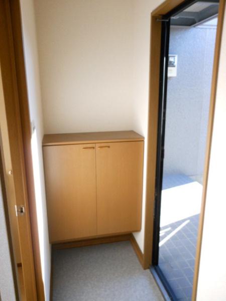 彦根市野田山町のアパート