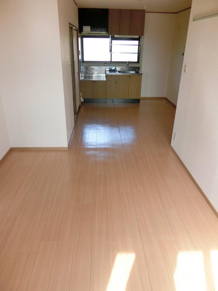 彦根市野田山町のアパート