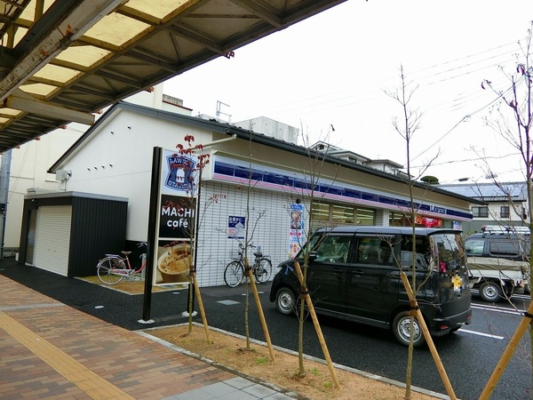 リバーハイツ(ローソン銀座店)