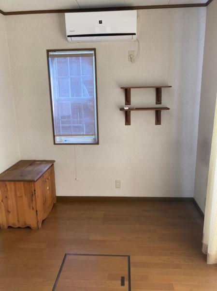 彦根市葛籠町の貸家
