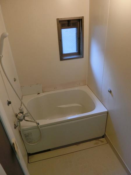 彦根市中藪町のアパート