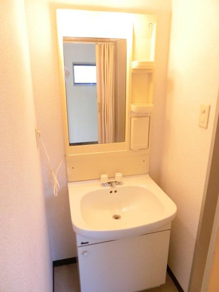 彦根市後三条町のアパート