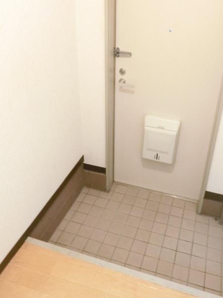 彦根市後三条町のアパート
