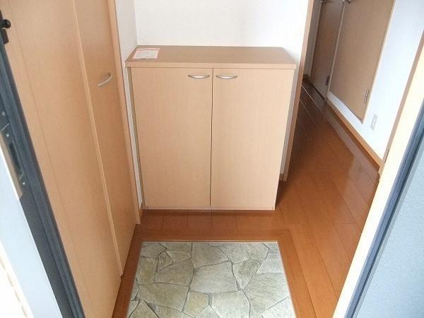 彦根市東沼波町のアパート