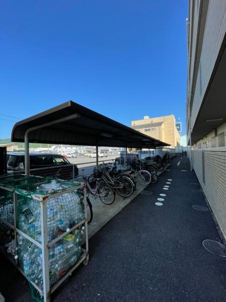 彦根市西沼波町のマンション