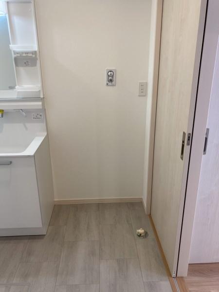 彦根市南川瀬町の貸家