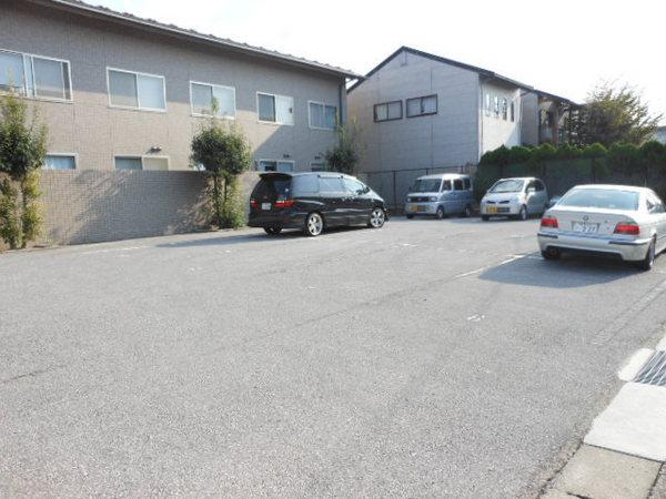 彦根市長曽根南町のマンション
