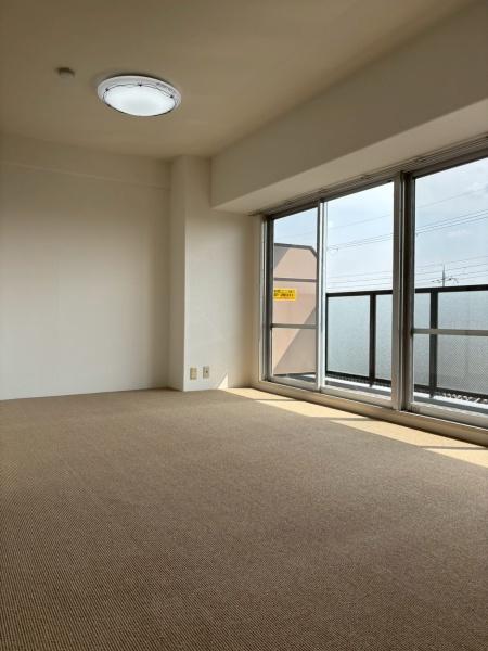 彦根市野良田町のマンション