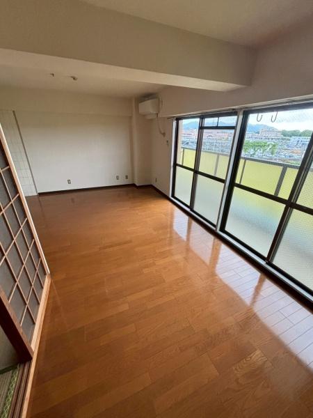 彦根市西今町のマンション