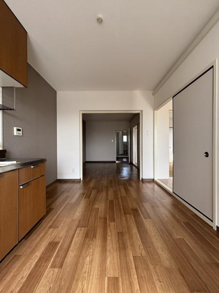 アクシスＫＡＷＡＳＥ