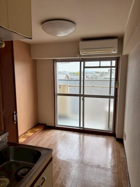 シャトル城町