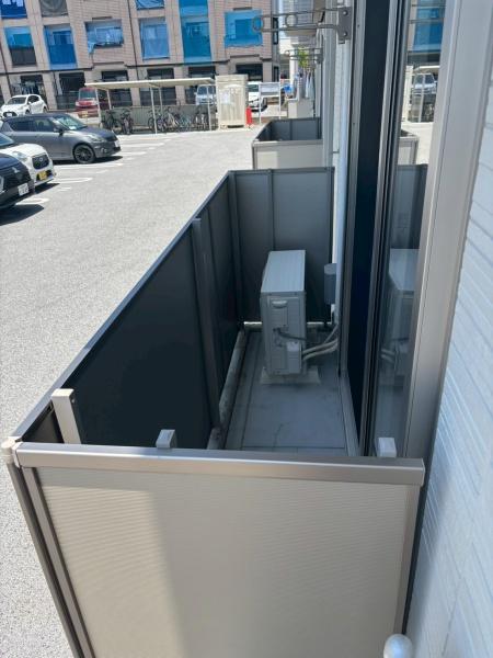 米原市下多良３丁目のアパート