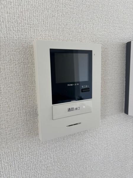 米原市下多良３丁目のアパート