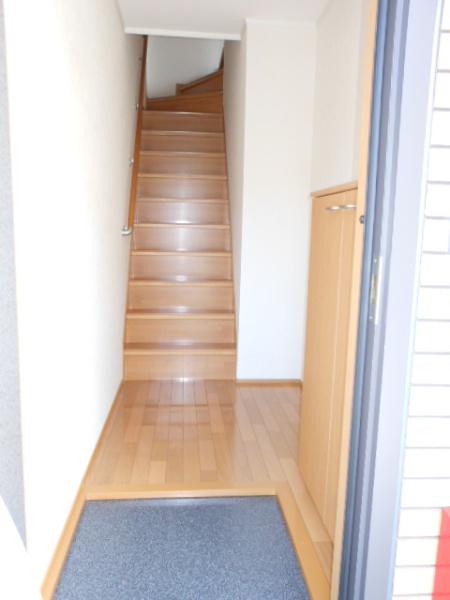 彦根市後三条町のアパート