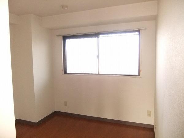 彦根市平田町のマンション