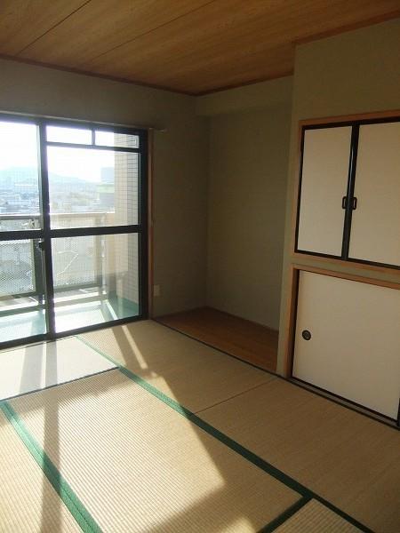 彦根市平田町のマンション